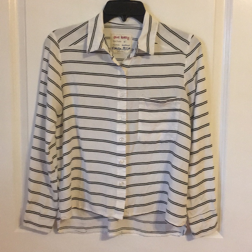 Boyfriend style lightweight button up